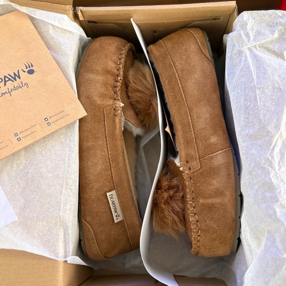 BEARPAW NWT Woman’s Tan Suede Moccasin/Slipper/Loafer  in Sz 8(W) & 9(W) - Picture 6 of 8